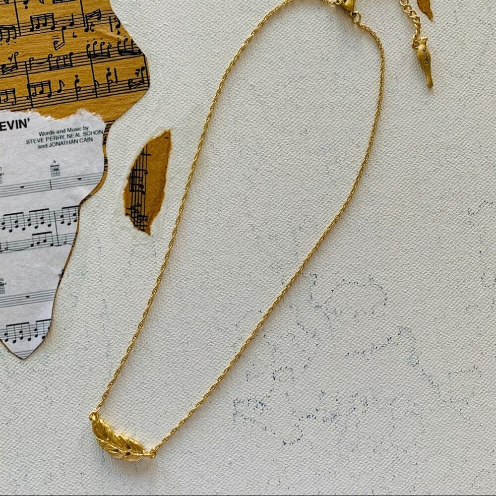 Chloe + Isabel | Gold Leaf Necklace - Picture 6 of 6